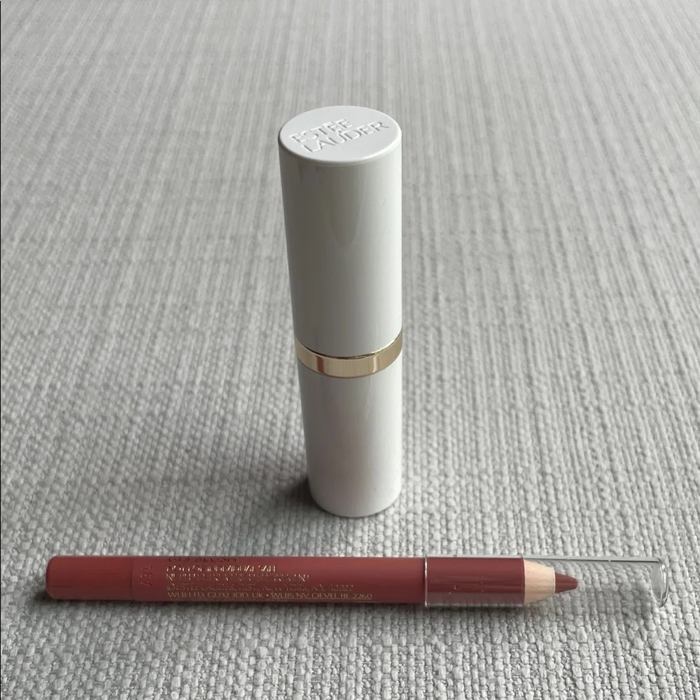 Estée Lauder pure color lipstick crème and lip liner bundle